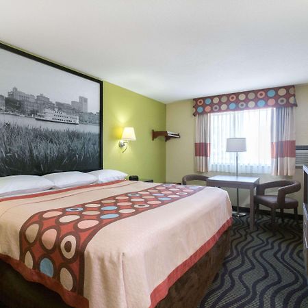 Super 8 By Wyndham Brunswick/St Simons Island Area Ξενοδοχείο Εξωτερικό φωτογραφία