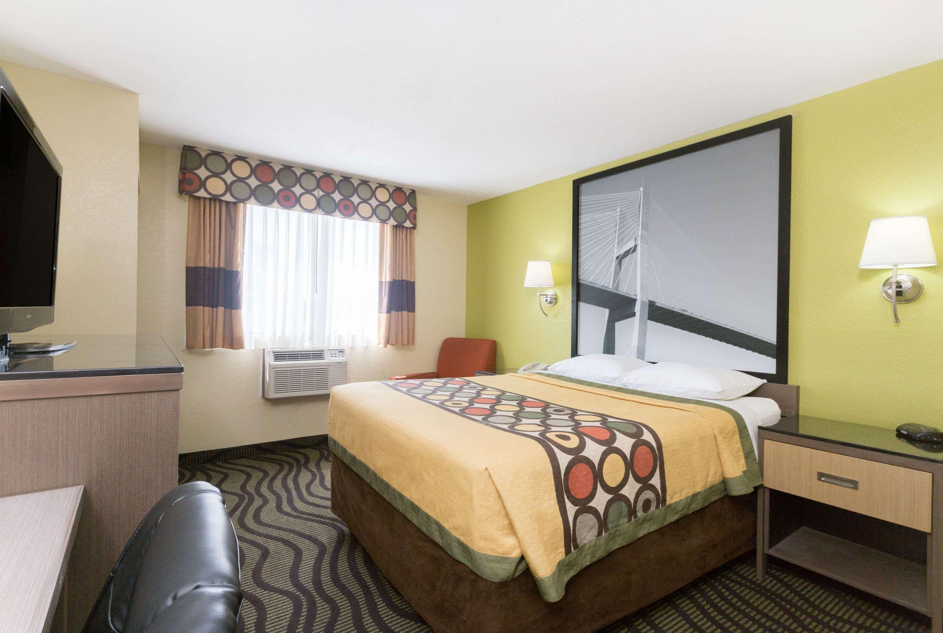 Super 8 By Wyndham Brunswick/St Simons Island Area Ξενοδοχείο Εξωτερικό φωτογραφία