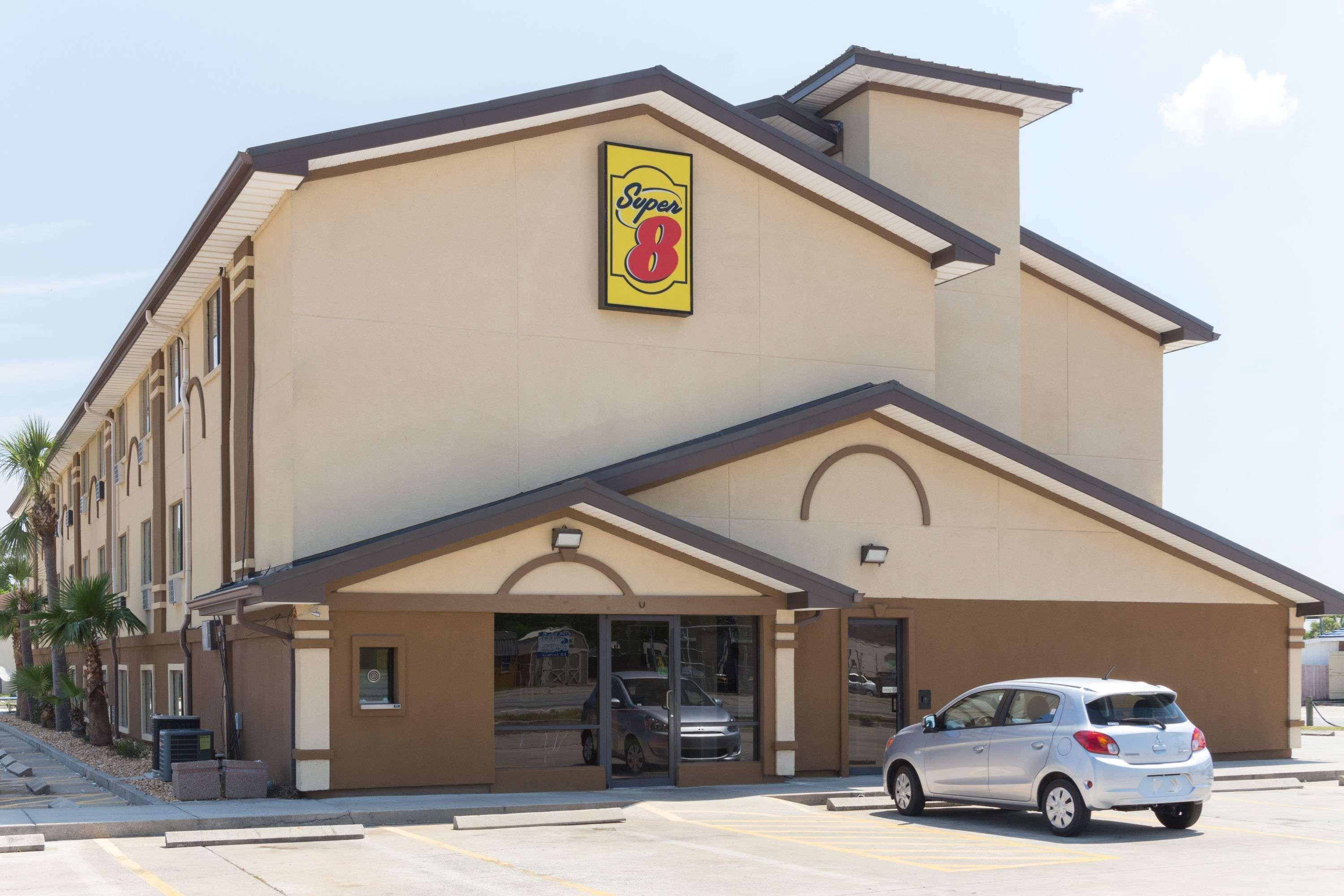 Super 8 By Wyndham Brunswick/St Simons Island Area Ξενοδοχείο Εξωτερικό φωτογραφία