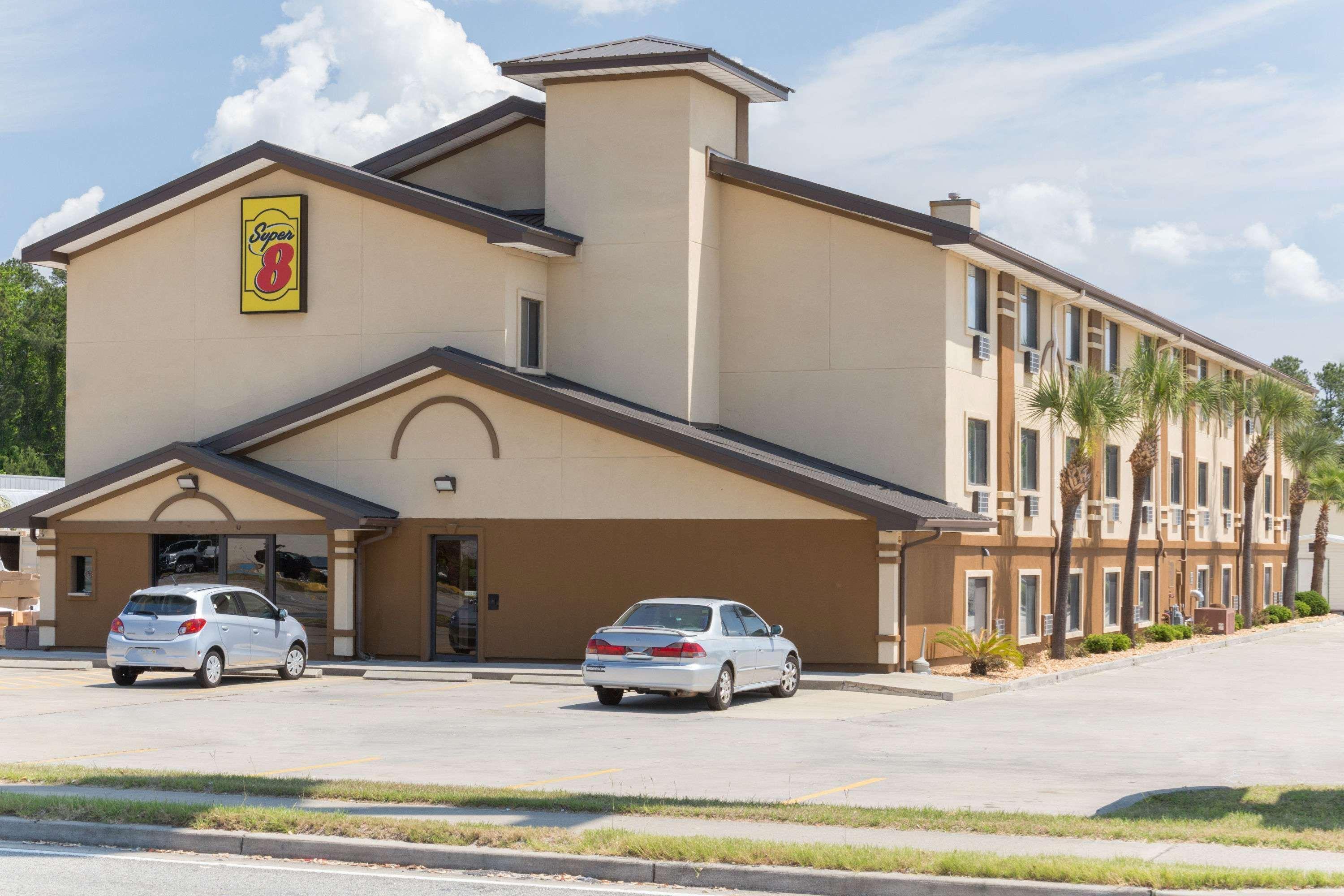 Super 8 By Wyndham Brunswick/St Simons Island Area Ξενοδοχείο Εξωτερικό φωτογραφία