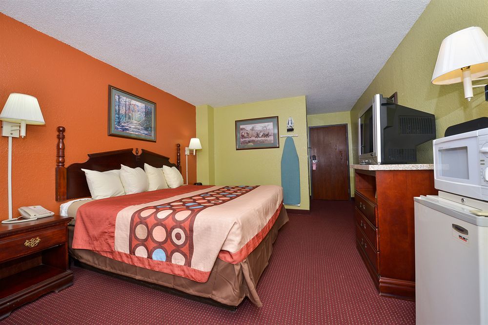 Super 8 By Wyndham Brunswick/St Simons Island Area Ξενοδοχείο Εξωτερικό φωτογραφία