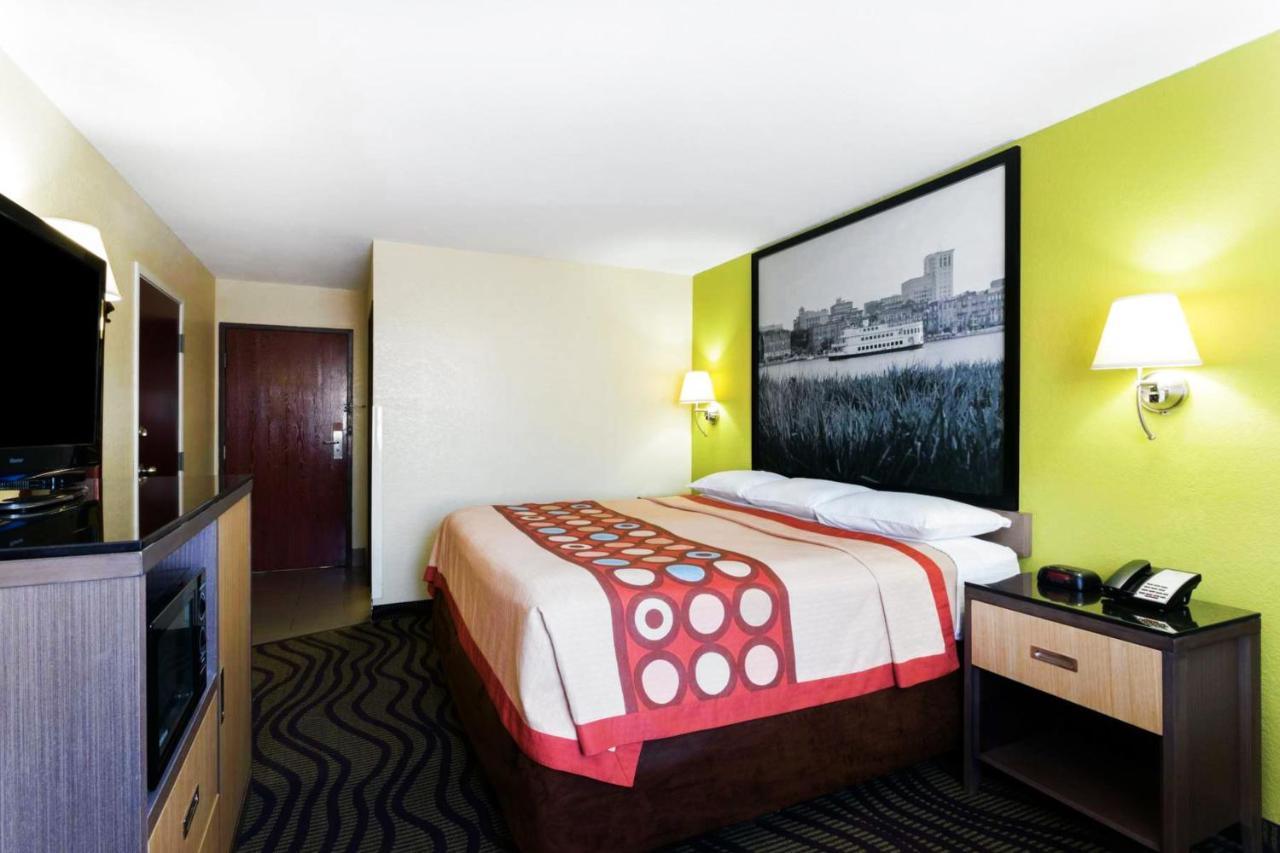 Super 8 By Wyndham Brunswick/St Simons Island Area Ξενοδοχείο Εξωτερικό φωτογραφία